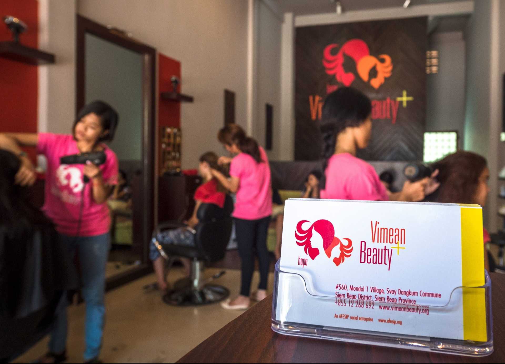 Students working in the Vimean Beauty salon